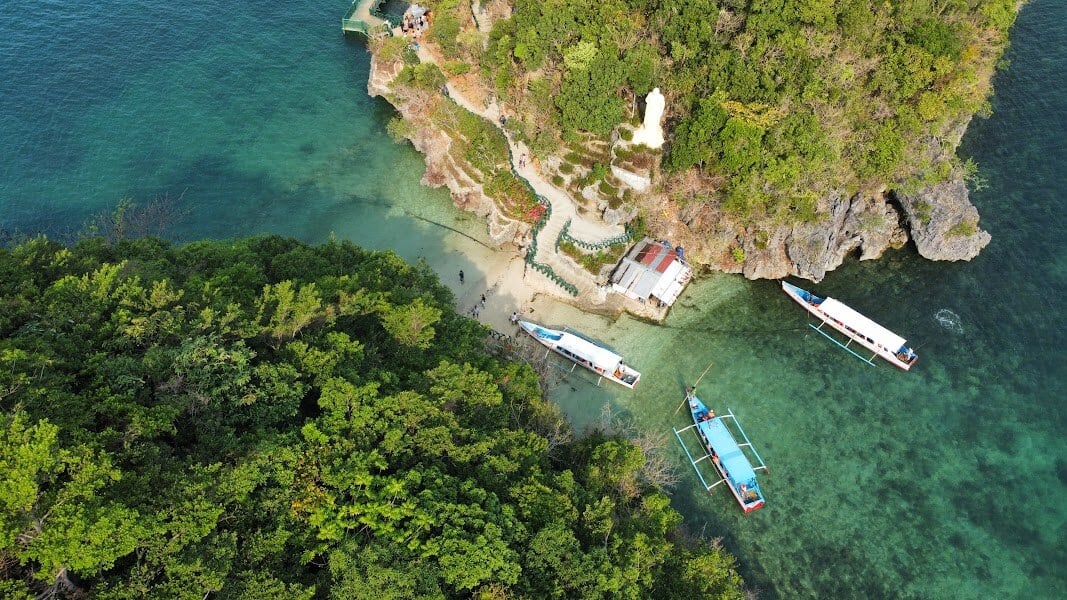 Hundred Islands Pangasinan Island Hopping Tour